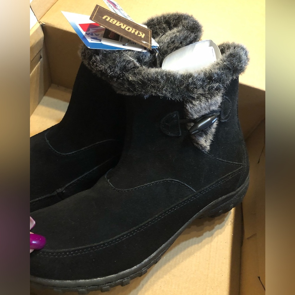 Khombu NEW Black Winter Boots with Fur Trim - Picture 1 of 16